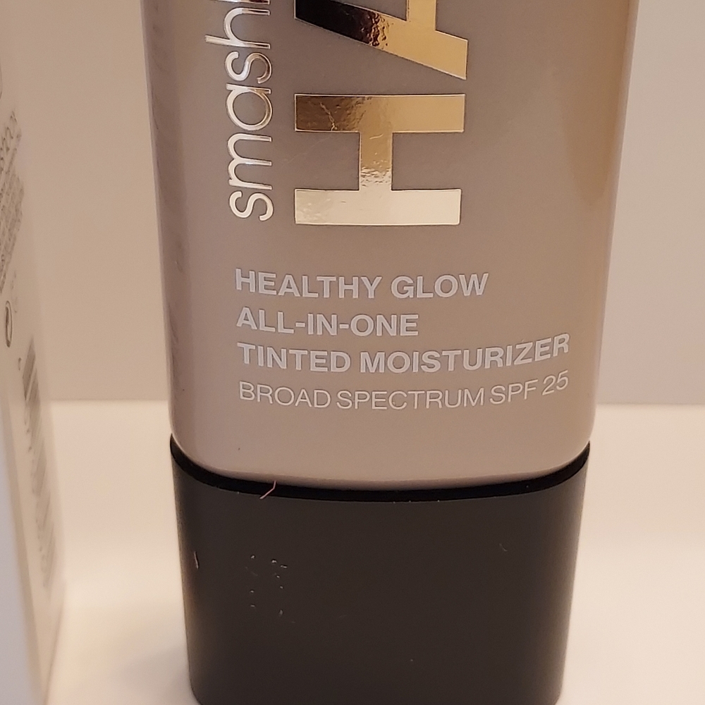 SMASHBOX Halo Healthy Glow Tinted Moisturizer SPF 25 *LIGHT* / 1.4 oz / NIB - Picture 3 of 5